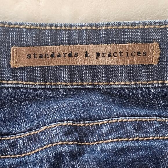 Standards & Practices Jeans 18 Women’s Plus Medium Blue Wash distressed - Picture 12 of 15